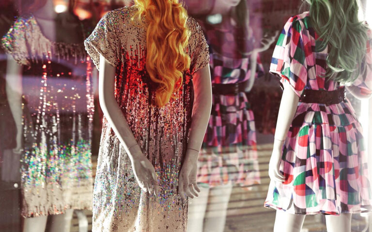 Melbourne based fashion label Rosinha is bold, colourful and feminine