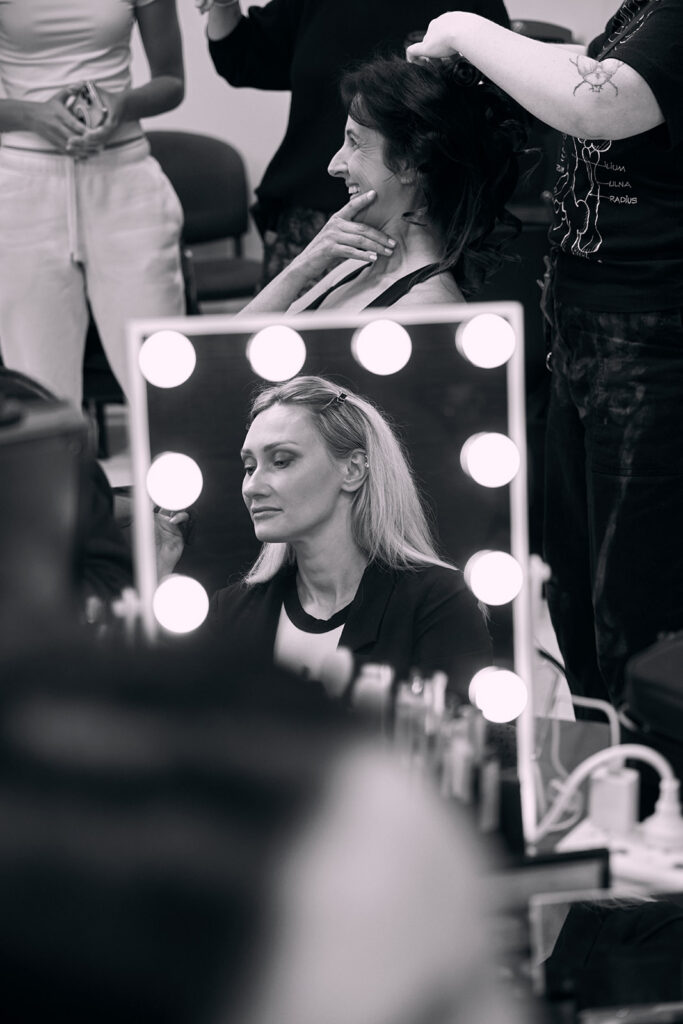 BACKSTAGE CRAFT