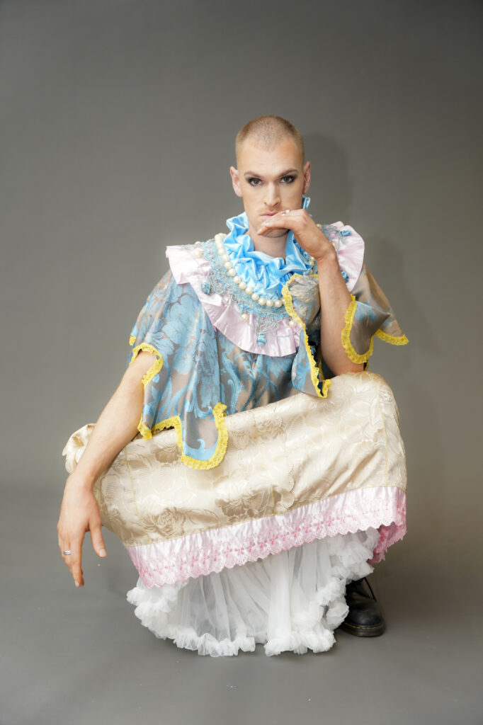 CAPTURING QUEER BY DESIGN
