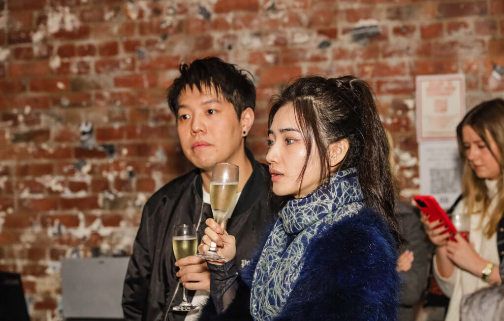 FASHION CROWD AT REVIVAL RUNWAY IV