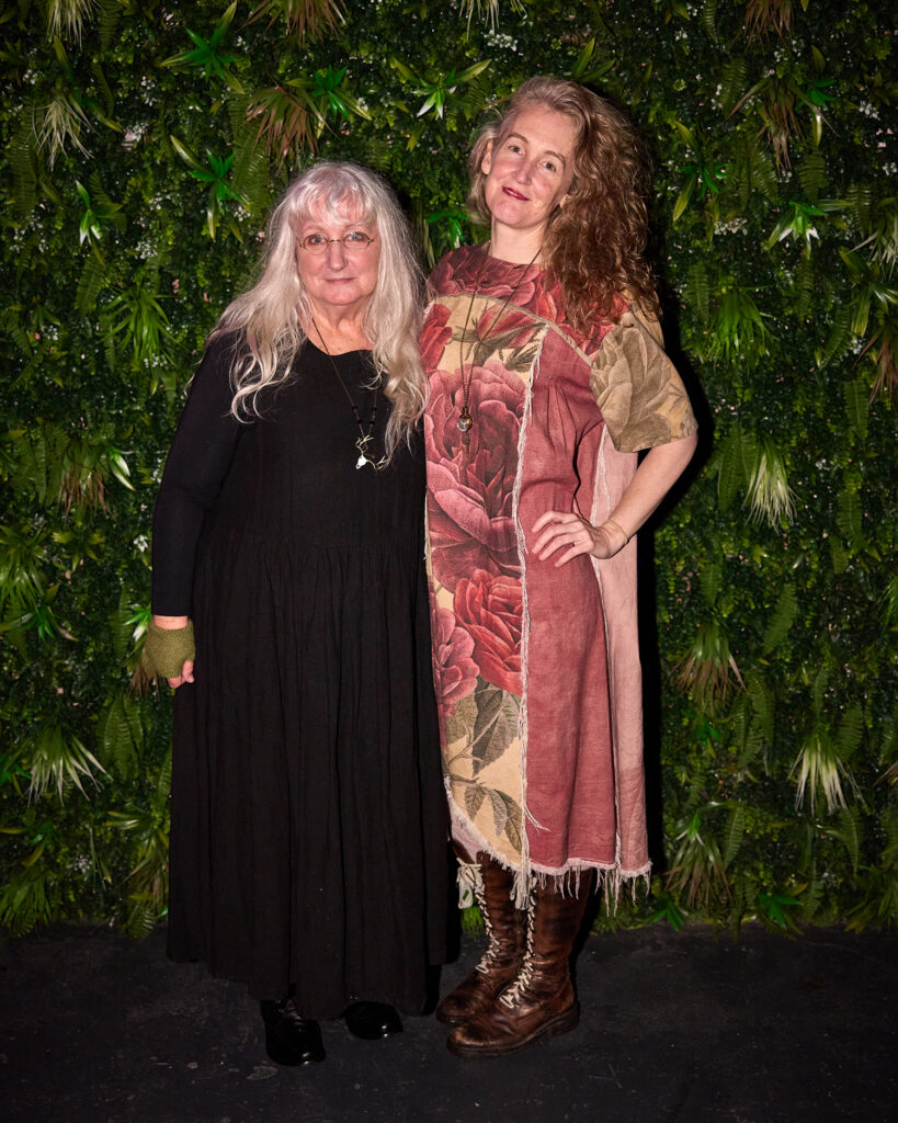 FASHION CROWD AT REVIVAL RUNWAY IV